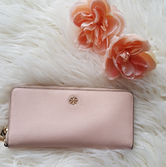 Tory Burch Handbags - FINAL PRICE DROP Used Blush Tory Burch  Wallet